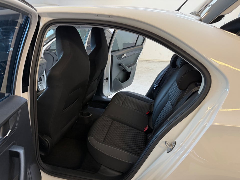 Skoda Rapid 1,0 TSi 110 ICE DSG 5d