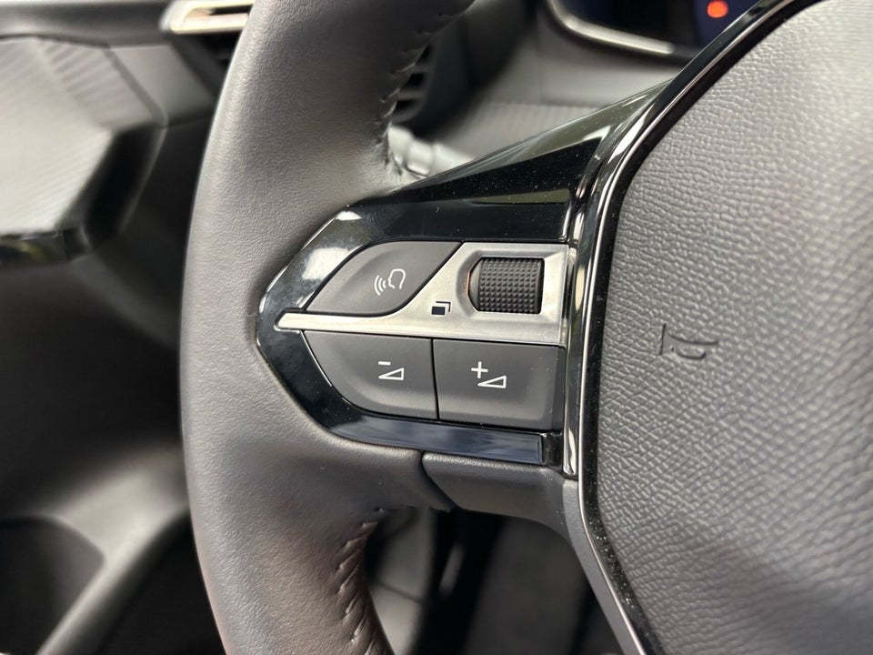 Peugeot e-208 50 Allure 5d