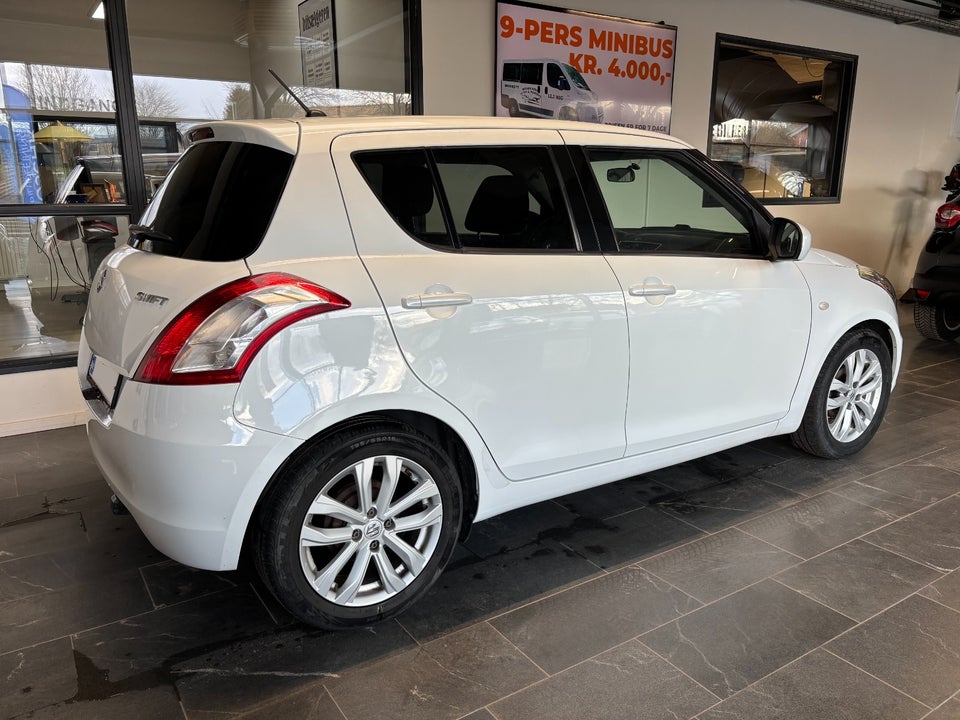 Suzuki Swift 1,2 Dualjet Fun 5d