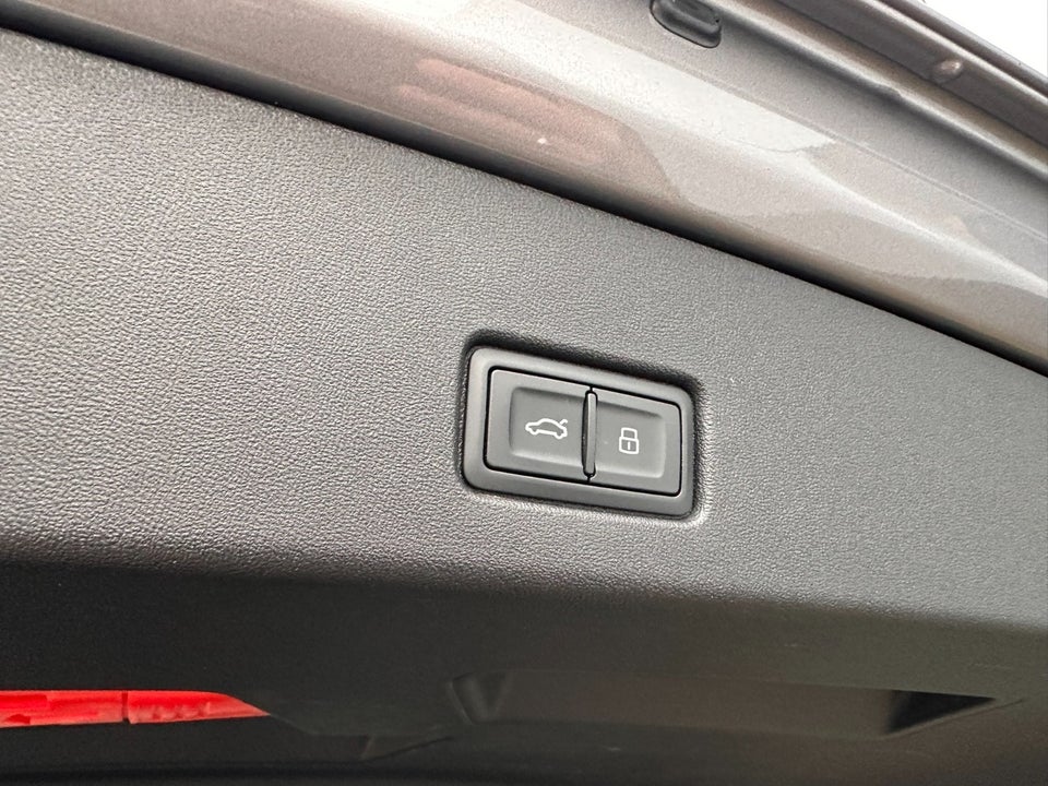 Audi Q4 e-tron 40 Attitude S-line 5d