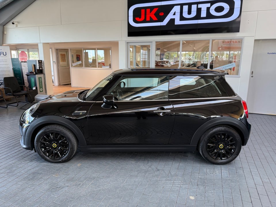 MINI Cooper SE Classic Trim 3d