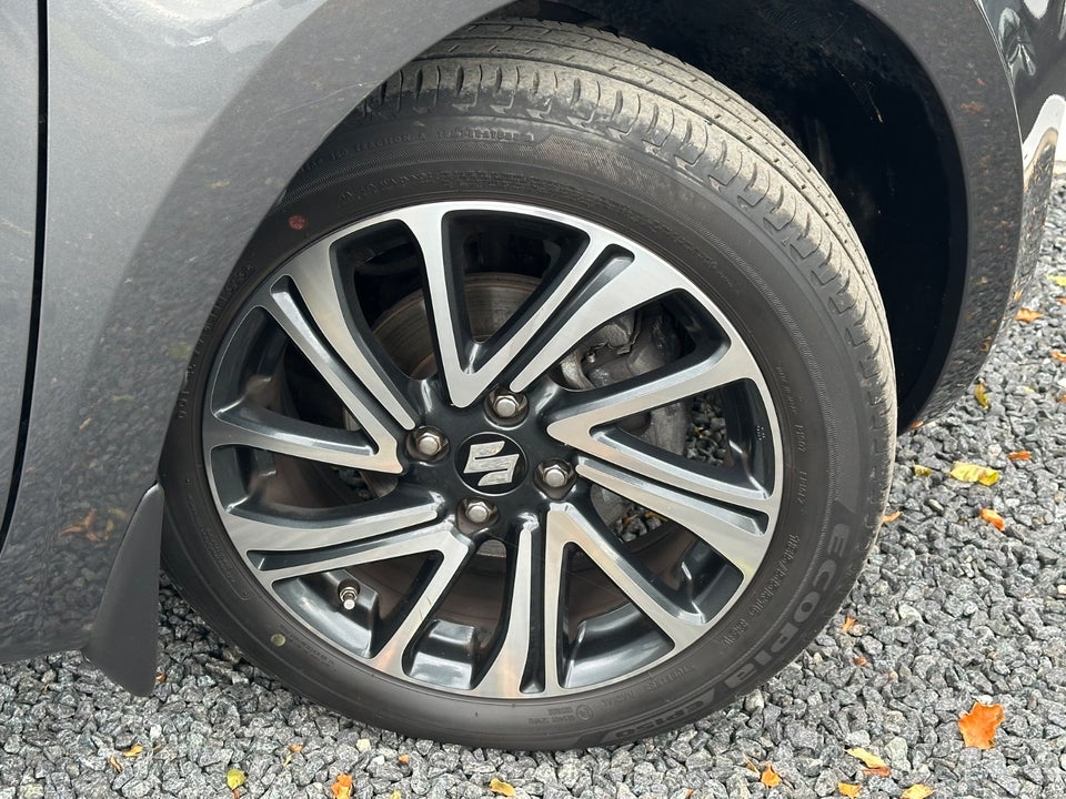 Suzuki Swift 1,2 mHybrid Exclusive CVT 5d
