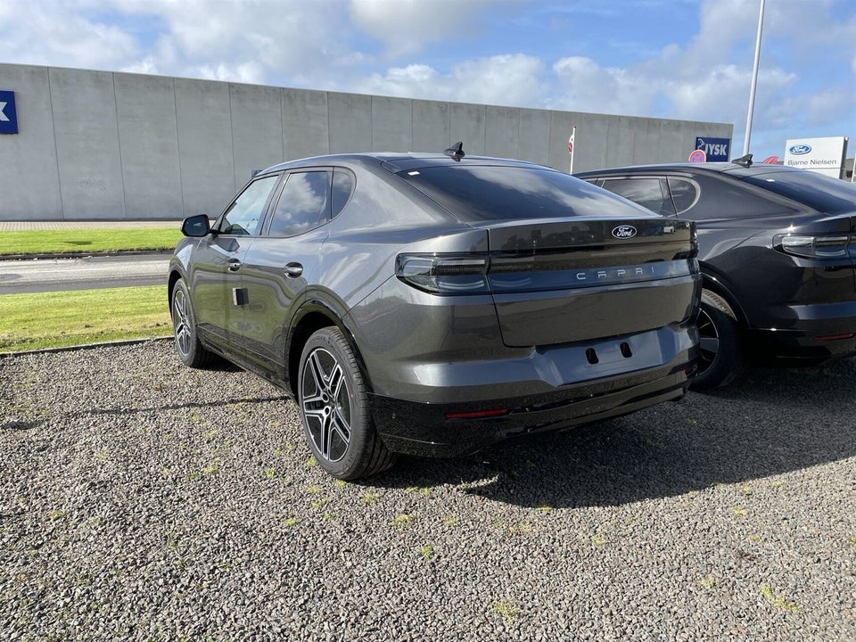 Ford Capri 82 Premium Extended Range 5d