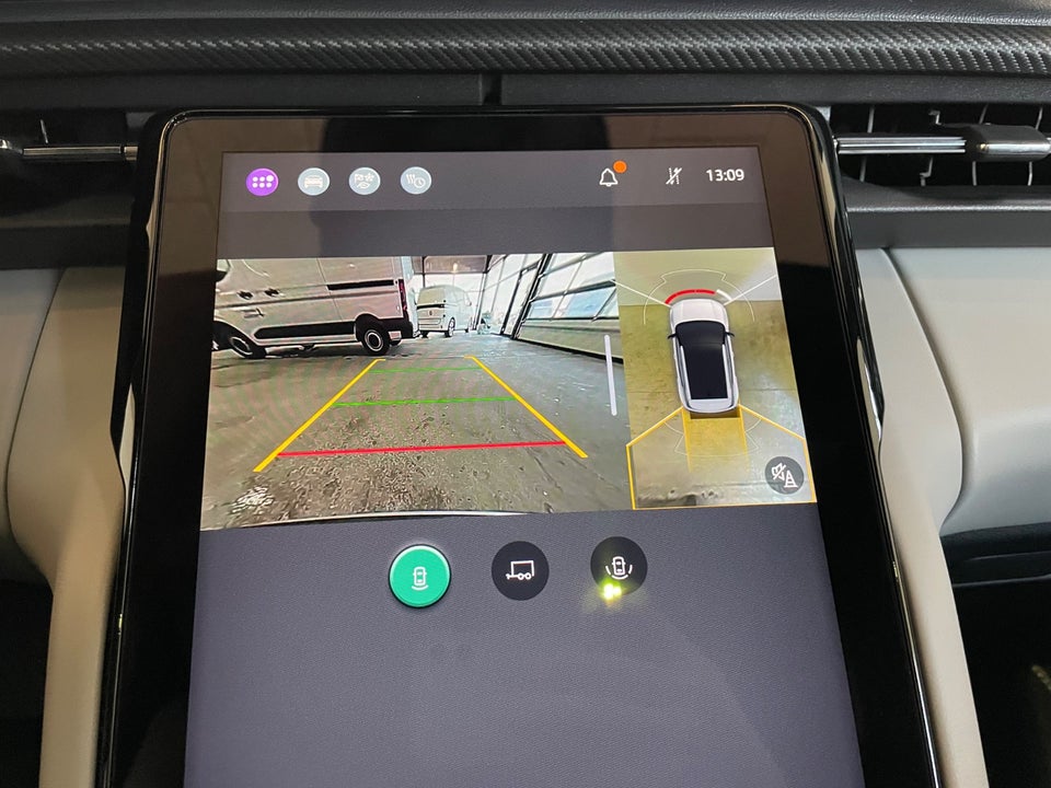 Ford Explorer 82 Premium Extended Range 5d