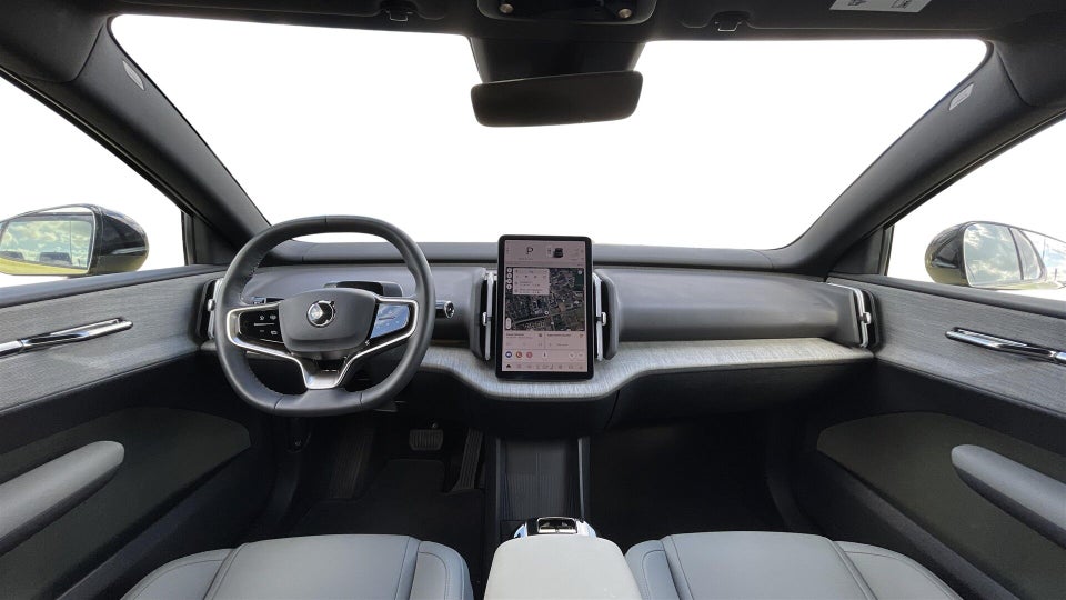 Volvo EX30 Extended Range Plus 5d