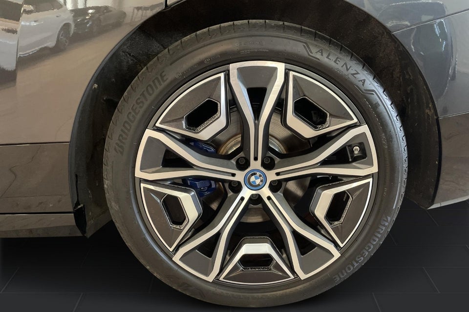 BMW iX xDrive40 Sport 5d
