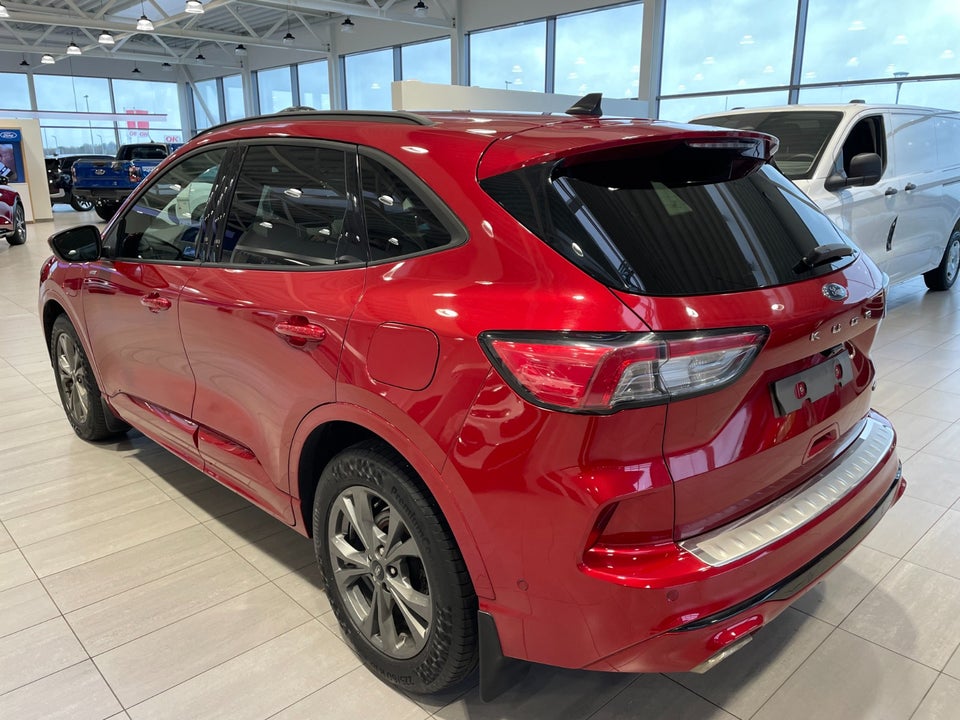 Ford Kuga 2,5 PHEV ST-Line X CVT 5d