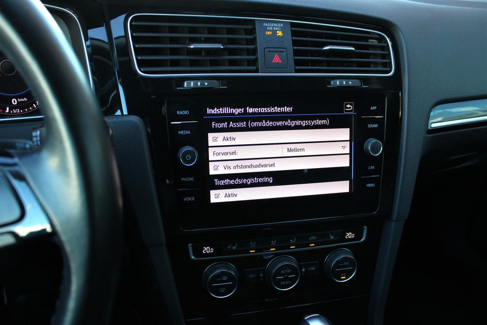 VW Golf VII 1,5 TSi 150 Highline Variant DSG 5d