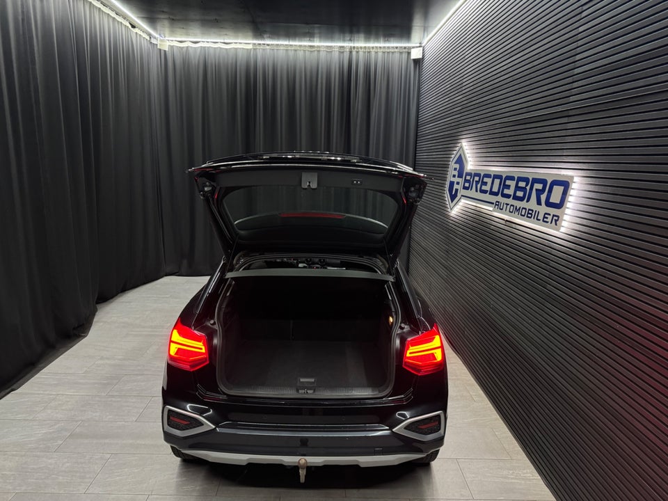 Audi Q2 35 TFSi Prestige S-tr. 5d