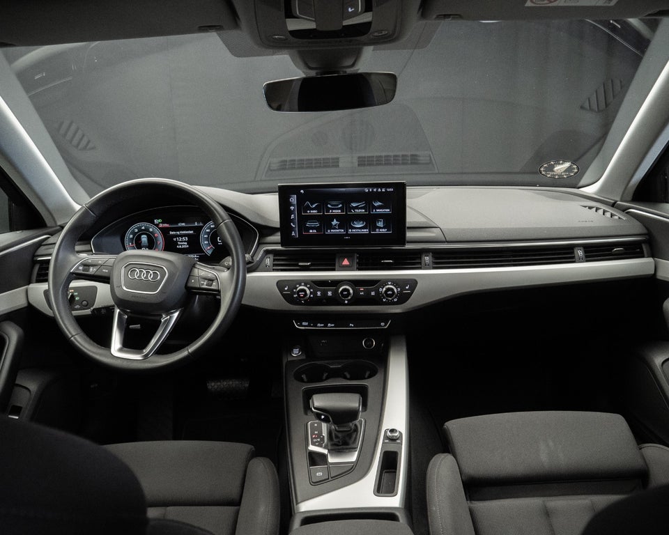 Audi A4 40 TFSi Prestige Avant S-tr. 5d