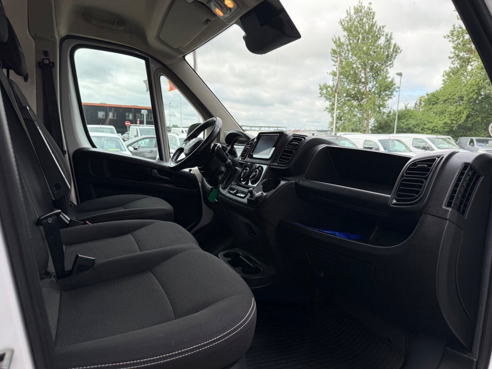 Fiat Ducato 35 2,2 MJT 160 Kassevogn L3H2 aut.