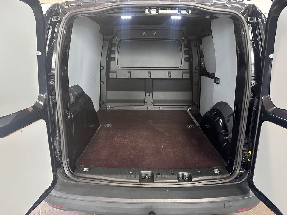 VW Caddy 2,0 TDi 102 Cargo