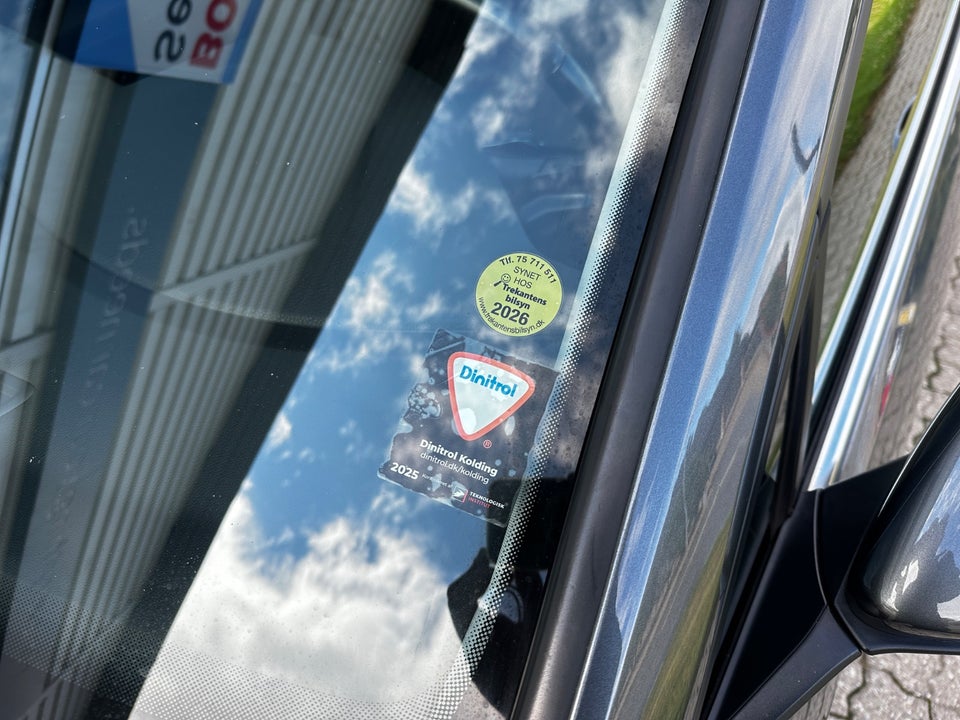 VW Golf VII 1,5 TSi 150 Highline Variant DSG 5d