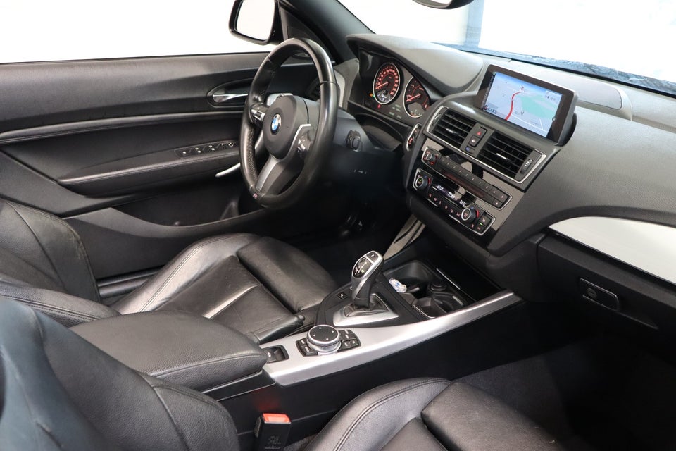 BMW 220d 2,0 Cabriolet aut. 2d