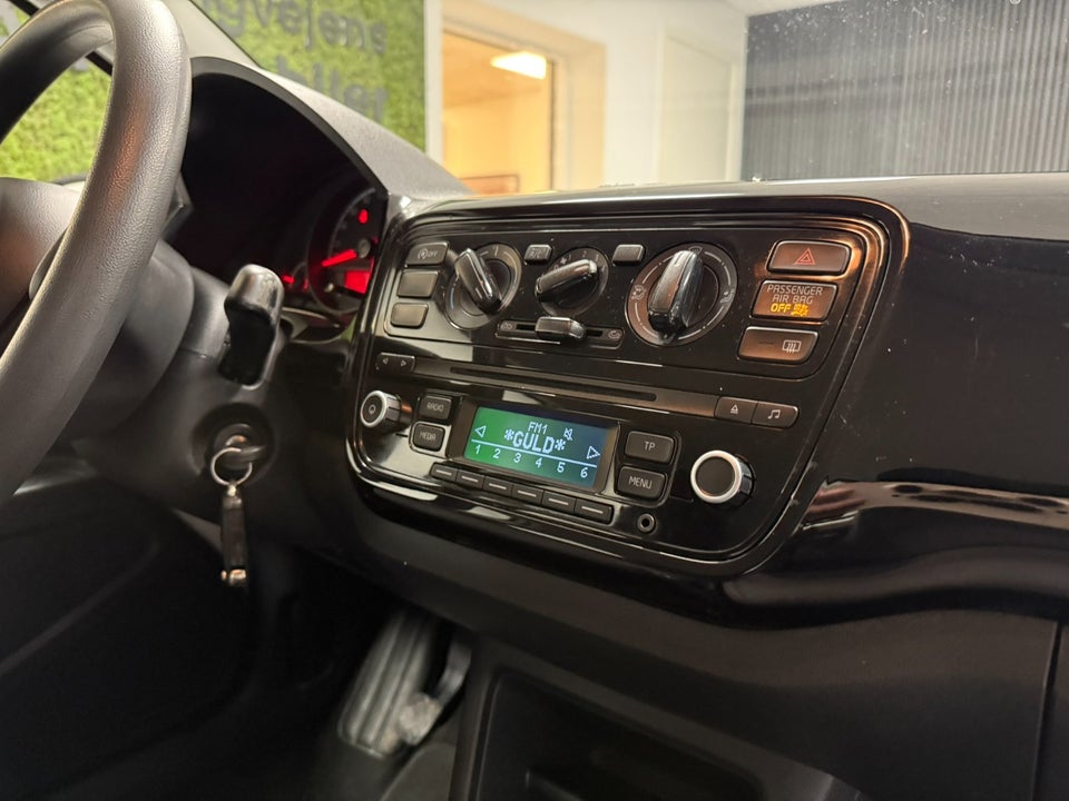 VW Up! 1,0 60 Cheer Up! BMT 5d