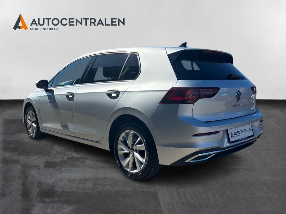 VW Golf VIII 1,4 eHybrid DSG 5d