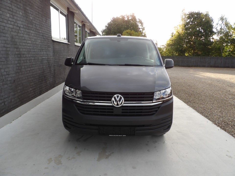 VW Transporter 2,0 TDi 150 Kassevogn DSG lang