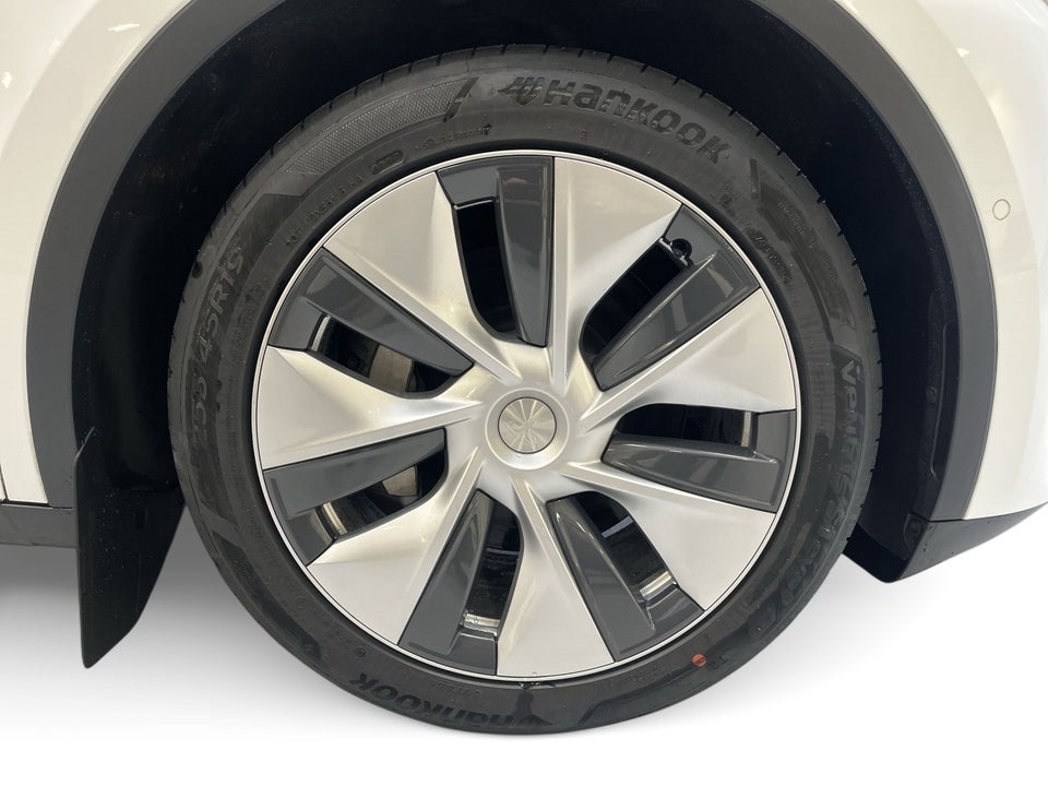 Tesla Model Y Long Range AWD 5d