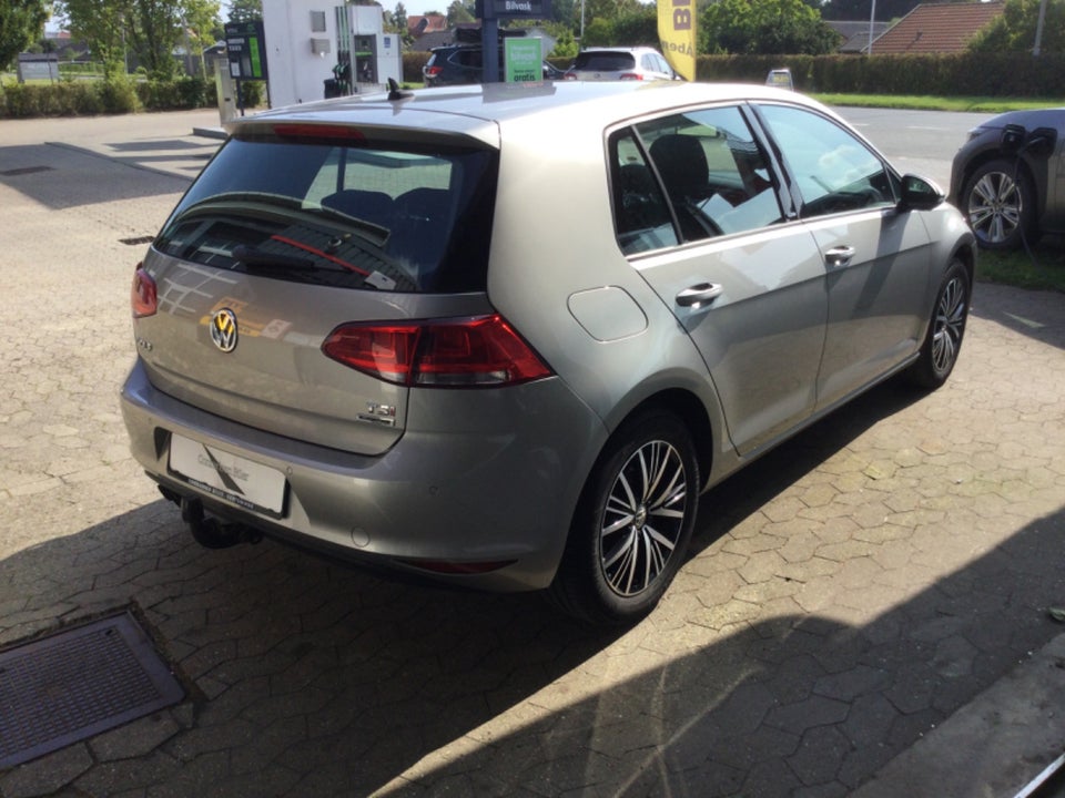 VW Golf VII 1,4 TSi 125 Allstar BMT 5d