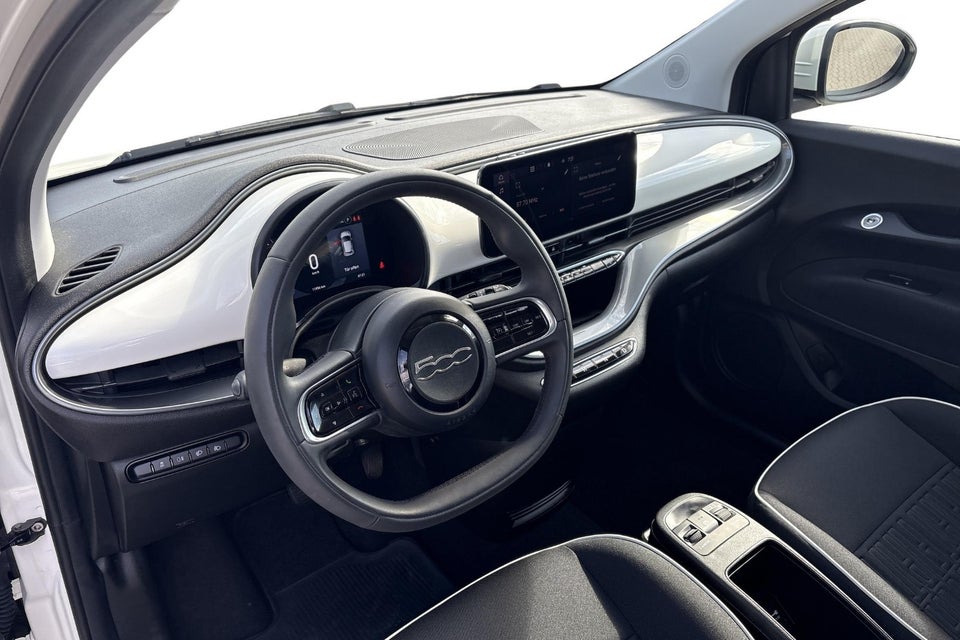 Fiat 500e 42 Icon 3d