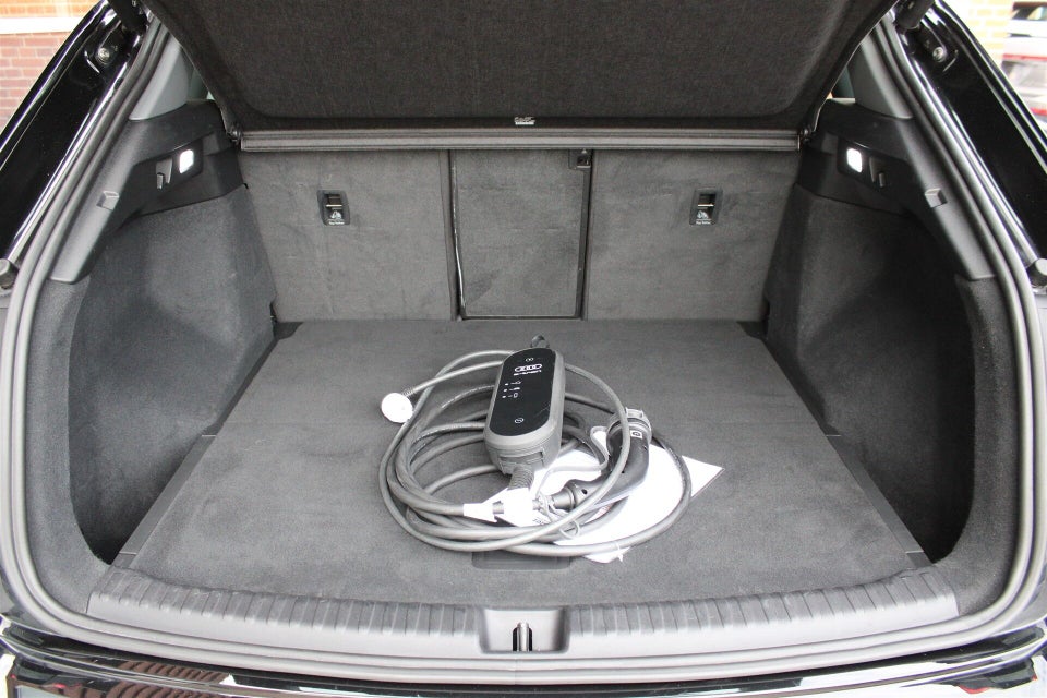 Audi Q4 e-tron 40  5d