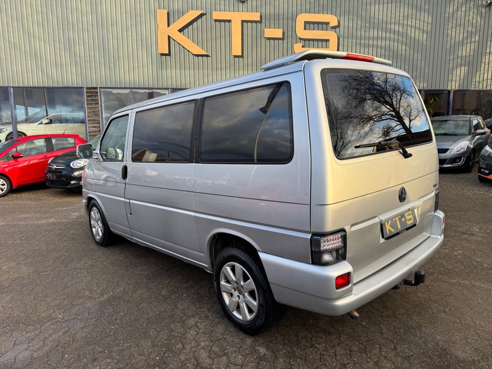 VW Caravelle 2,5 TDi 150 Comfortline kort 10prs 4d