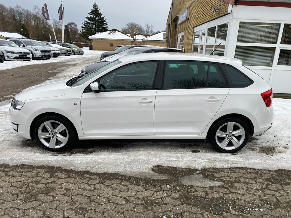 Skoda Rapid 1,6 TDi 105 Ambition Spaceback 5d