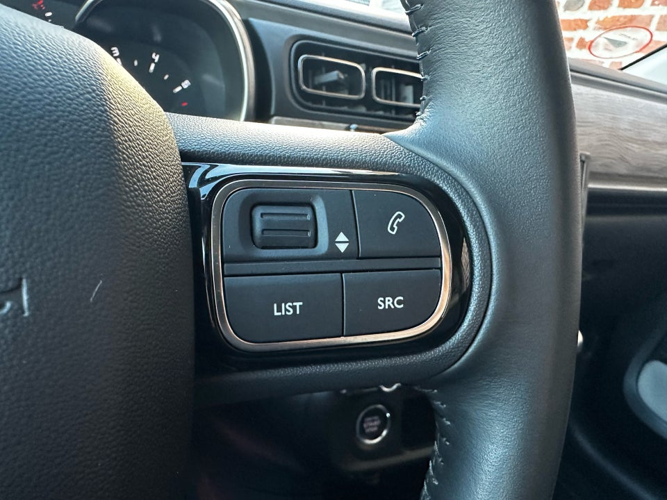 Citroën C3 1,2 PureTech 83 Shine Sport 5d