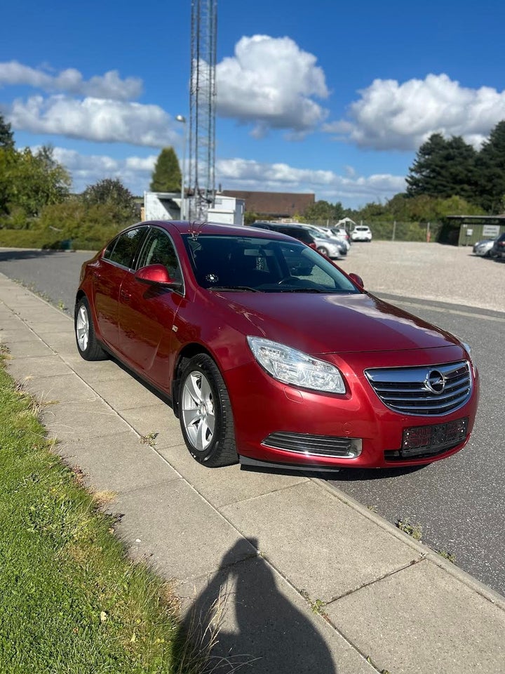 Opel Insignia 1,8 Cosmo 5d