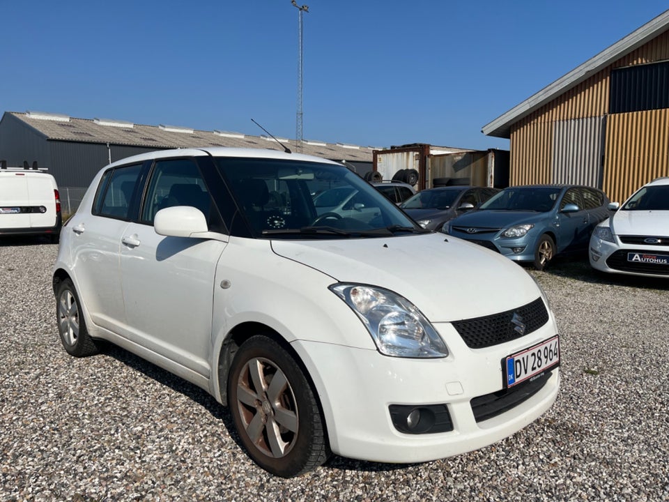 Suzuki Swift 1,3 GLX 5d