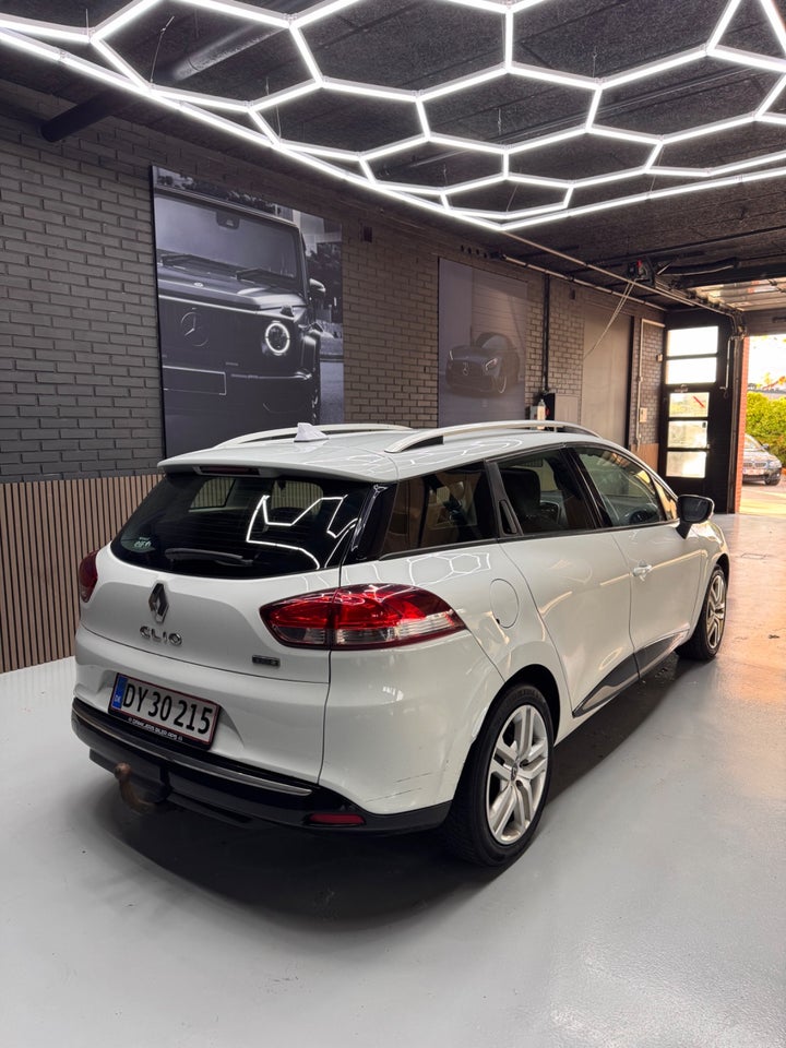 Renault Clio IV 1,5 dCi 90 Limited Sport Tourer 5d