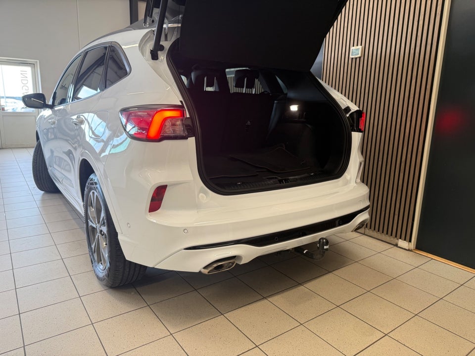 Ford Kuga 2,5 PHEV ST-Line X CVT 5d