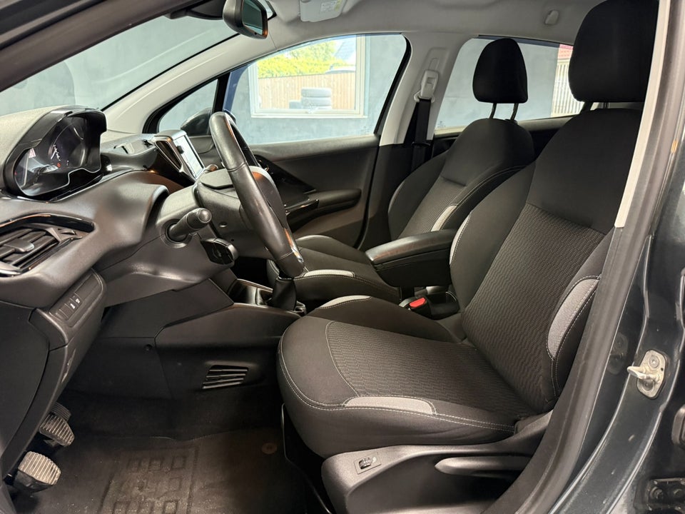 Peugeot 208 1,6 BlueHDi 100 Active 5d