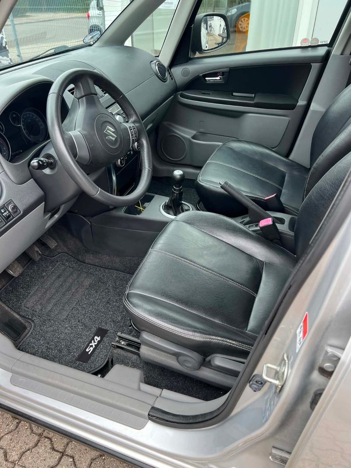 Suzuki SX4 1,6 CombiBack GLX 5d
