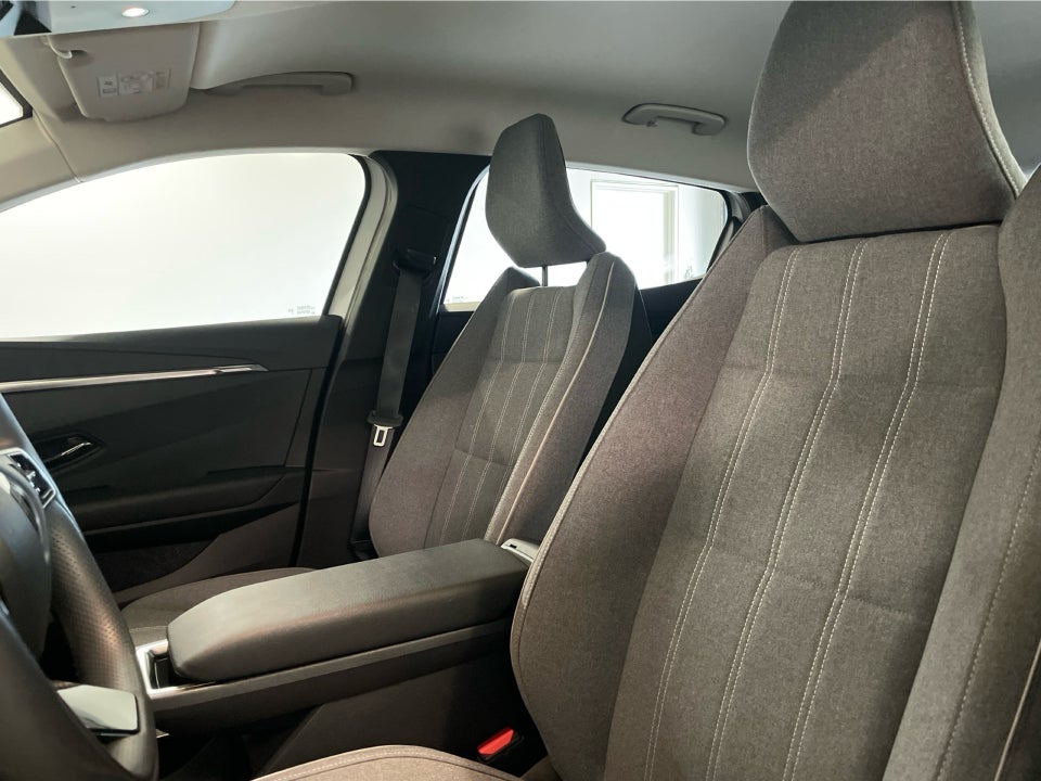 Renault Megane E-Tech 40 Equilibre 5d