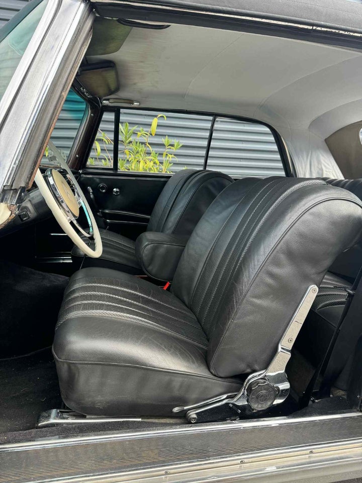 Mercedes 250 SE 2,5 Cabriolet 2d