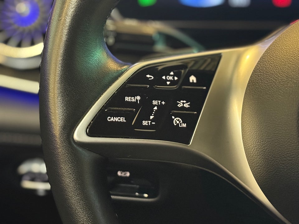 Mercedes EQE350 Electric Art 4d