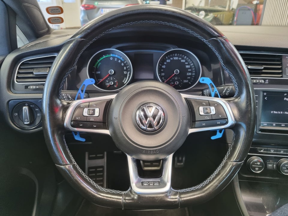 VW Golf VII 1,4 GTE DSG 5d