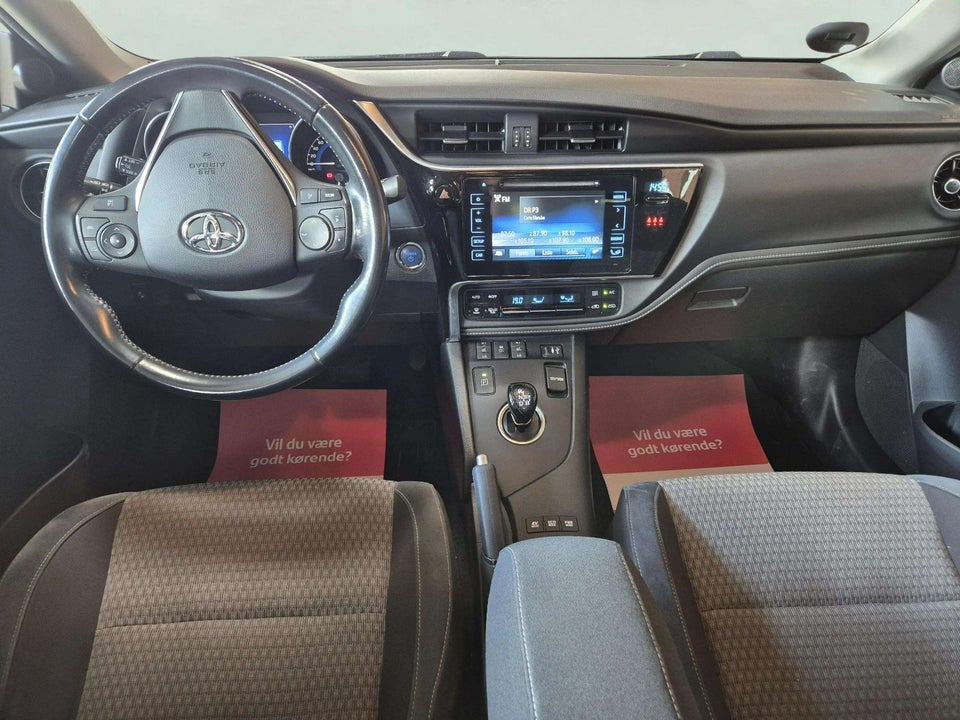 Toyota Auris 1,8 Hybrid H2 Style Touring Sports CVT 5d