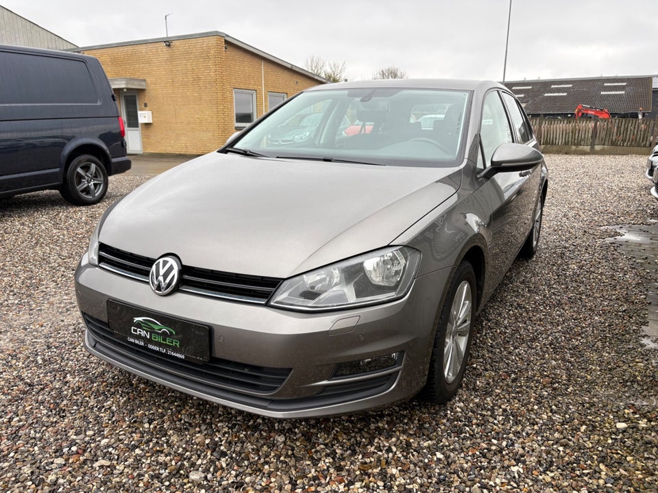 VW Golf VII 1,4 TSi 122 Life BMT 5d