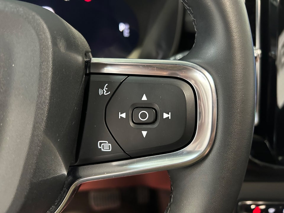 Volvo XC40 ReCharge Core 5d