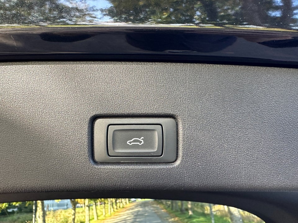 Audi Q4 e-tron 40 Advanced 5d