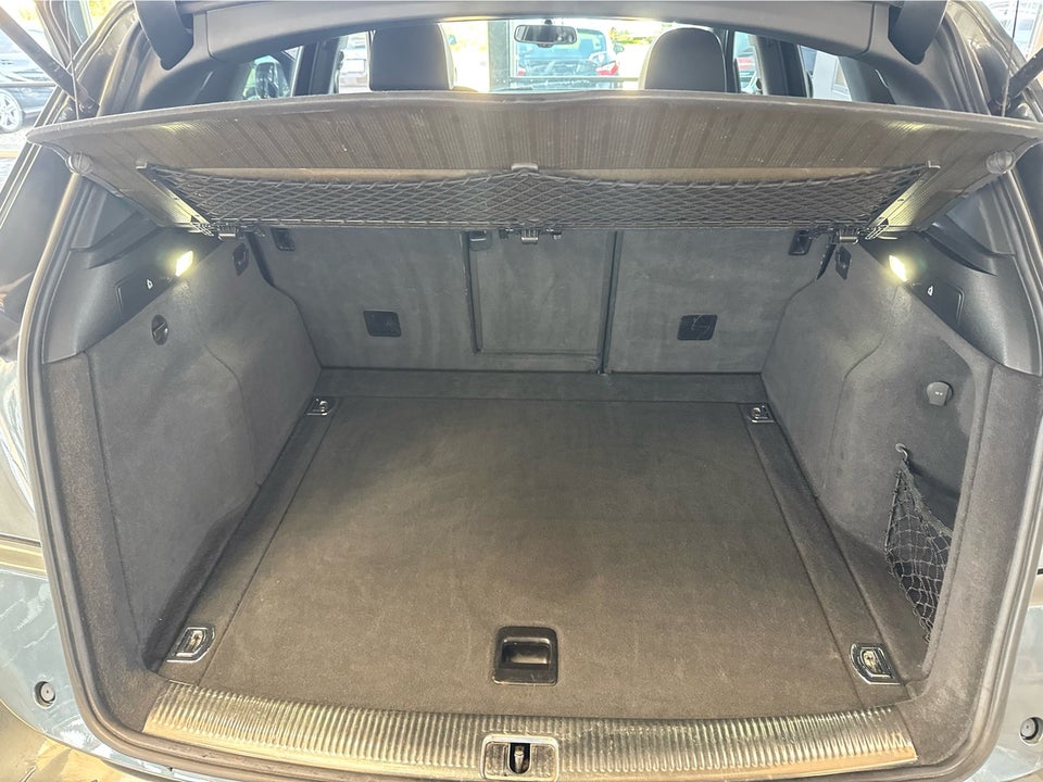 Audi Q5 3,0 TDi 240 quattro S-tr. 5d