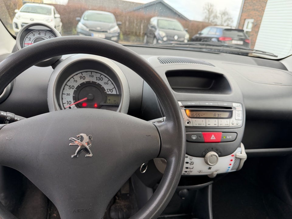 Peugeot 107 1,0 Active 5d