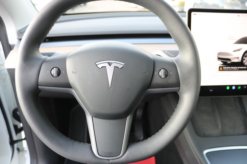 Tesla Model Y Long Range AWD 5d