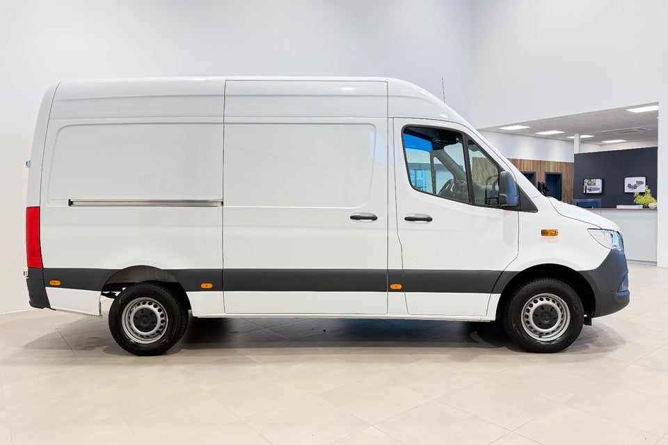 Mercedes Sprinter 317 2,0 CDi A2 Kassevogn aut. RWD