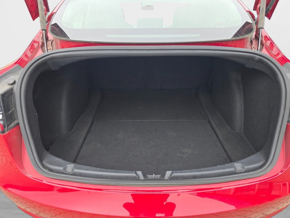 Tesla Model 3 Long Range AWD 4d