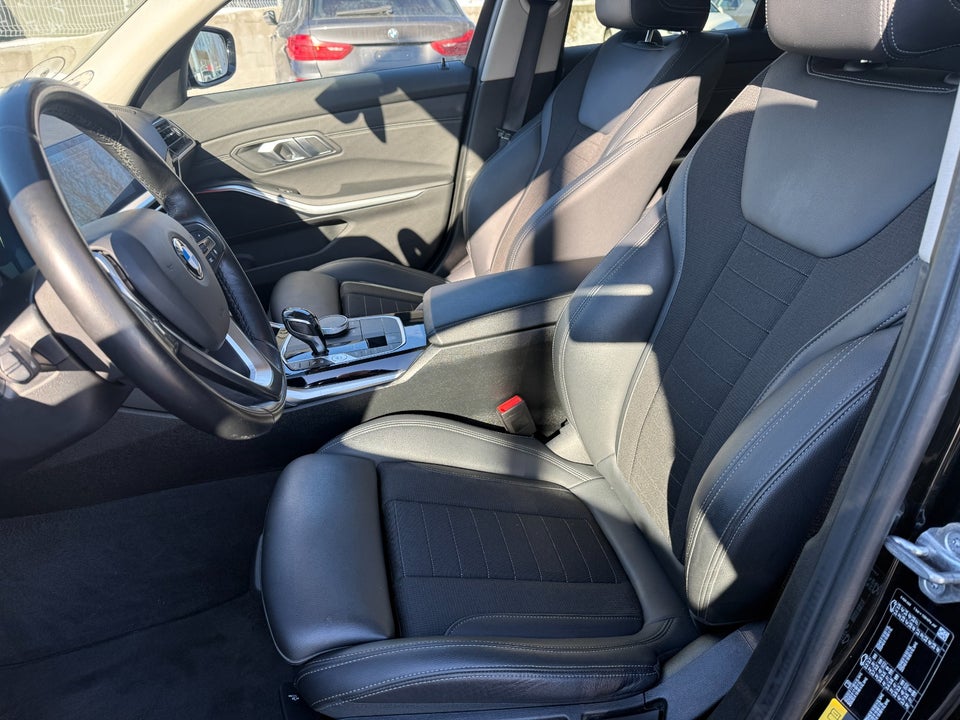 BMW 330e 2,0 Touring Sport Line aut. 5d