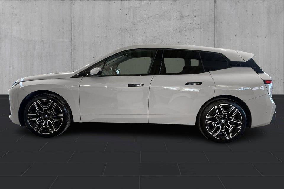 BMW iX xDrive45 M-Sport 5d