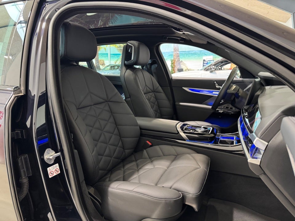 BMW i7 eDrive50 M-Sport 4d